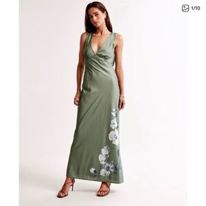 Abercrombie & Fitch Sage Green Floral Maxi Dress